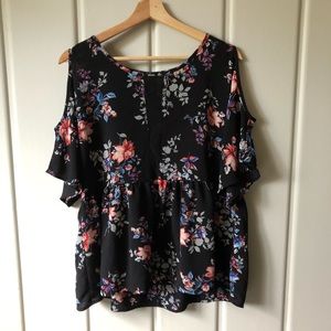 BOBEAU | Cold Shoulder Hi Low Floral Top L
